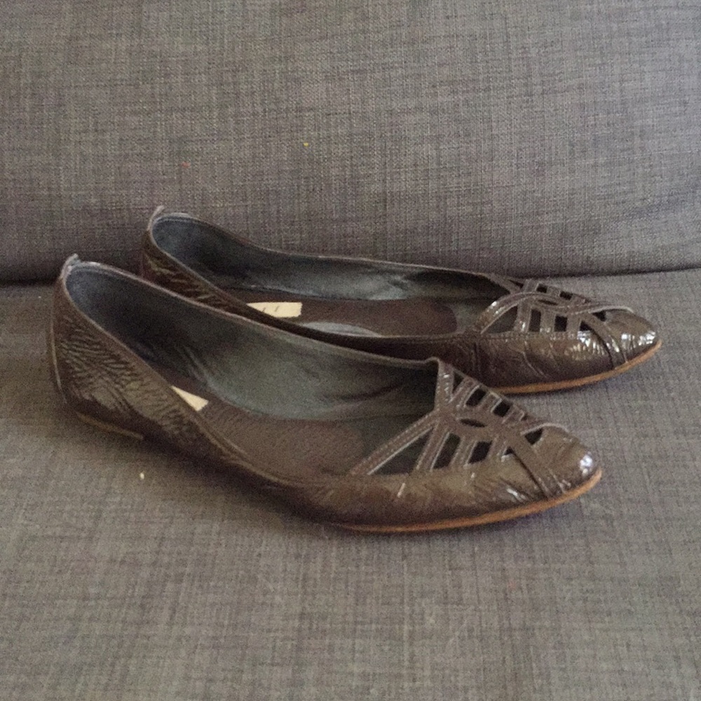 Jigsaw brand flats